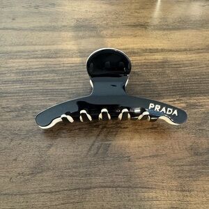 NWT Hair Clip